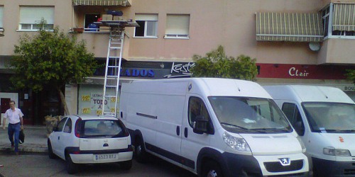 ANGEL PIANOS MUDANZAS Y SERV.