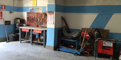 AUTOCARROZZERIA