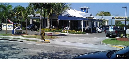 Woody's Wash & Wax