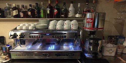 KAVA BAR NAJRAJ