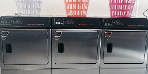 THE LAUNDRY ROOM