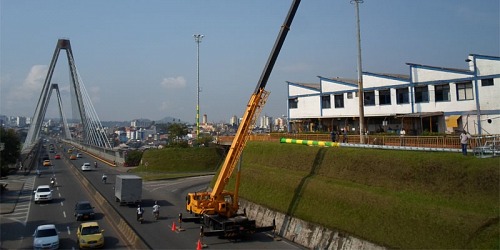 GRUAS PEREIRA