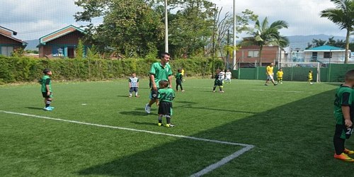 ESCUELA DE FUTBOL SPORTING FC