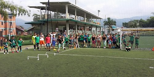 ESCUELA DE FUTBOL SPORTING FC