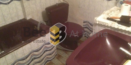 BEE AT HOME real estate group 