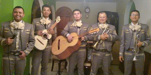 MARIACHI IMPERIAL AZTECA ABRAZO MEXICANO
