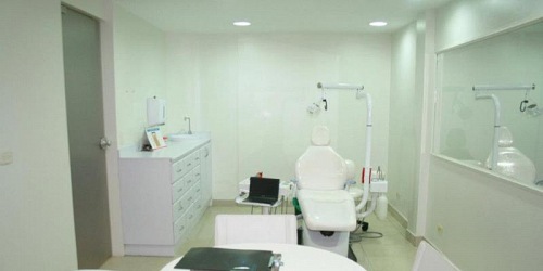 CLINICA ODONTOLOGICA Jaime Lara
