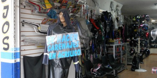 CASCOS Y ACCESORIOS CALLE