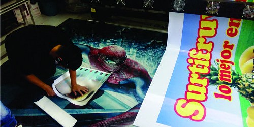 FIRMA CREATIVA IMPRESION A GRAN FORMATO