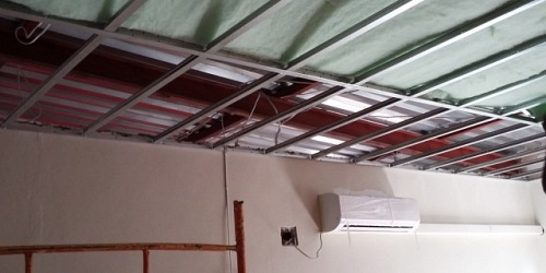 Esmoené Ceilings and Partitions