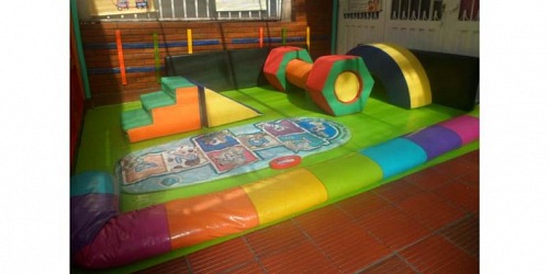 GIMNASIO JUAN JACOBO ROUSSEAU