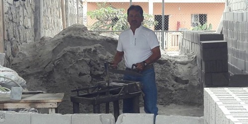 FABRICA DE BLOQUES E.J.R