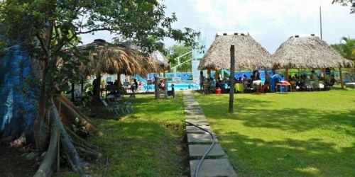 CENTRO RECREATIVO EL OASIS