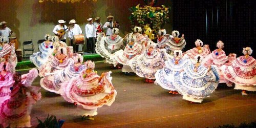 Proyecciones Ritmos y Tradiciones - Panama