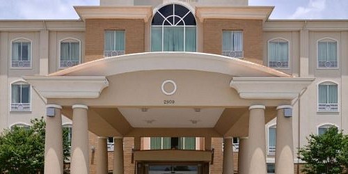 Holiday Inn Express Inn and Suites Sherman