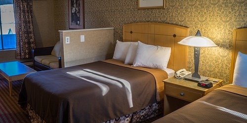 All Seasons Inn & Suites