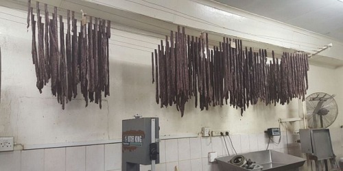 Mike's Meat Market / Vleismark Vaalwater