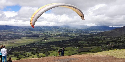 AVENTURA EN PARAPENTE