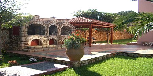 LOUPASSIS  HOMES