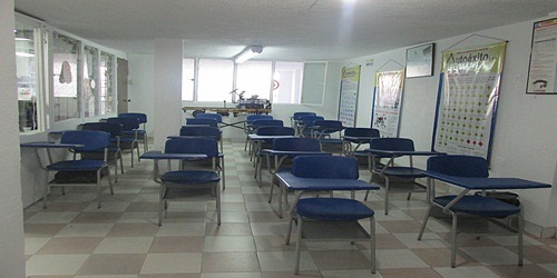 Centro de Enseñanza Automovilistica Autoexito S.A.S