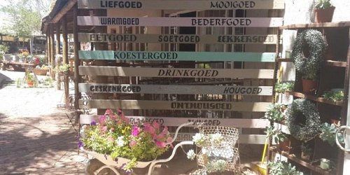 Oude Werf Antiques and Decor