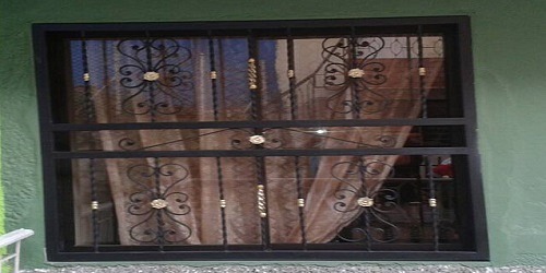 Ventanas y Divisiones Eliseo Garcés