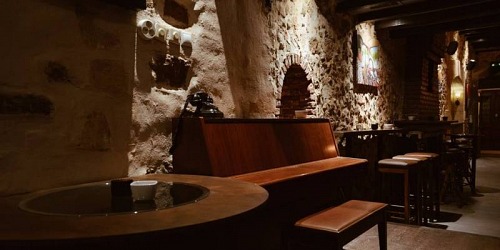 ALL SEASONS MUSIC BAR 