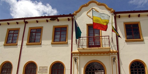 DEPOSITO Y FERRETERIA