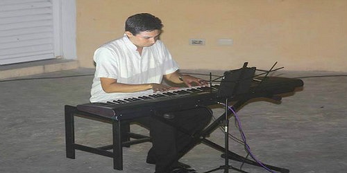 EL CLUB DE CANTO CANCUN