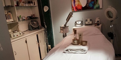 Hair & Body Works