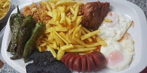 RESTAURANTE PAPAS FRITAS & HUEVOS. Menús Diarios.