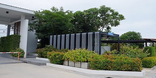 ร้านร่มไทร รับออกแบบจัดสวน ตกแต่งสวน ให้เช่าต้นไม้ ชลบุรี