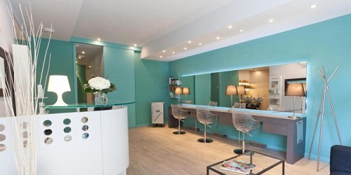 ACADEMIA DE BELLEZA Y PELUQUERIA CAPILL-FRANCE