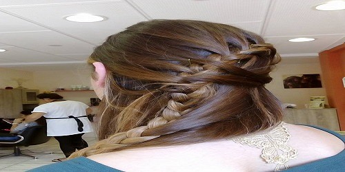 ΚΟΜΜΩΤΗΡΙΟ   ''The Hair Saloon By Eirini''