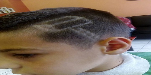 ΚΟΜΜΩΤΗΡΙΟ   ''The Hair Saloon By Eirini''