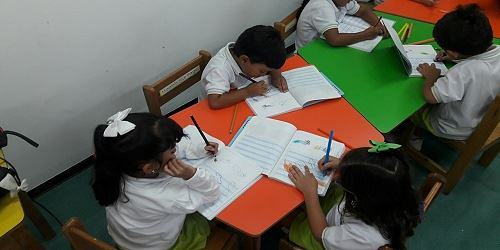  Aquí Entre Niños- Kindergarten
