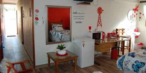 Die Rooi Windpomp Polokwane