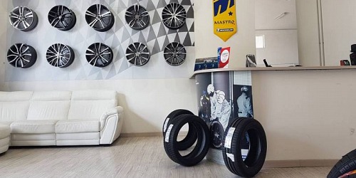 GOMME PUCCIO AUTOMOTIVE