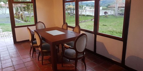 ALQUILER CABAÑA VILLA ALMAFI DARIEN CALIMA