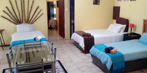 DE PLAAS GASTEHUIS / GUESTHOUSE