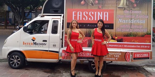 CARRO VALLA BUCARAMANGA INTERMEDIOS PUBLICIDAD