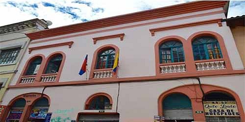 hostal quito lindo