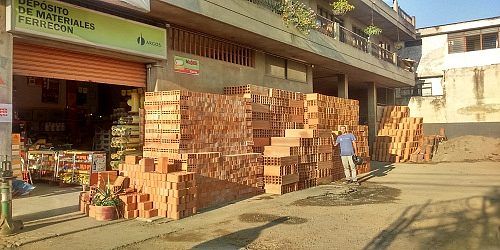 DEPOSITO DE MATERIALES FERRECÓN