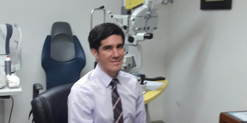 Dr. Andrés Espinoza Cabrera Oftalmologo