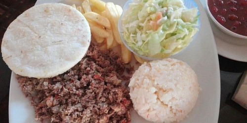 La Fondita Asaditos y Calditos