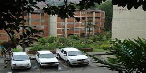 UNIDAD RESIDENCIAL LOYOLA