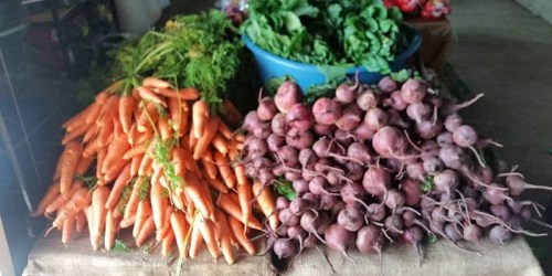 Super Fruit and Vegetable Market