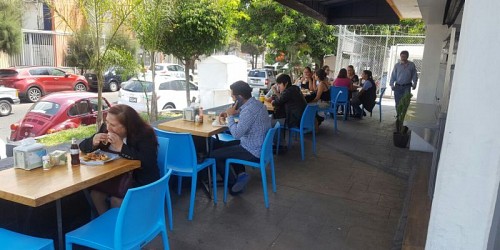 THE HAPPY FISH, PESCADO & CAMARÓN sucursal PLAZA LA NORMAL