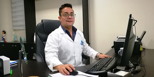 Dr. Carlos Bermeo L. Otorrinolaringología