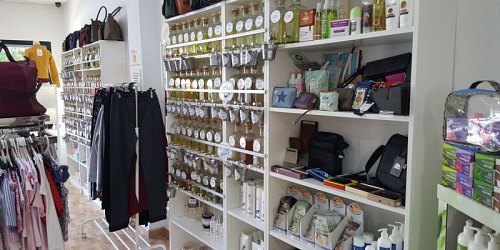 B & C MODA. Tienda de Ropa. Perfumes y Cosmética Natural